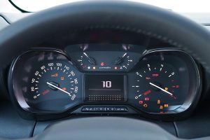 Citroen-C3-Aircross-1.2T-2021-(25)