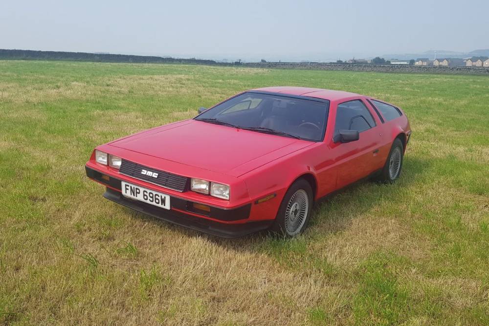 Επιστροφή στο μέλλον με σπάνιο βαμμένο DeLorean