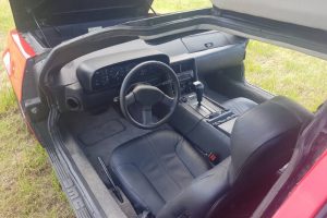 DeLorean-Painted-In-Red-Listed-For-Sale-On-Ebay-5