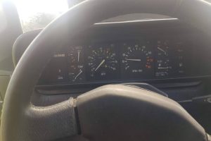 DeLorean-Painted-In-Red-Listed-For-Sale-On-Ebay-8