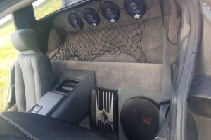 DeLorean-Painted-In-Red-Listed-For-Sale-On-Ebay-9