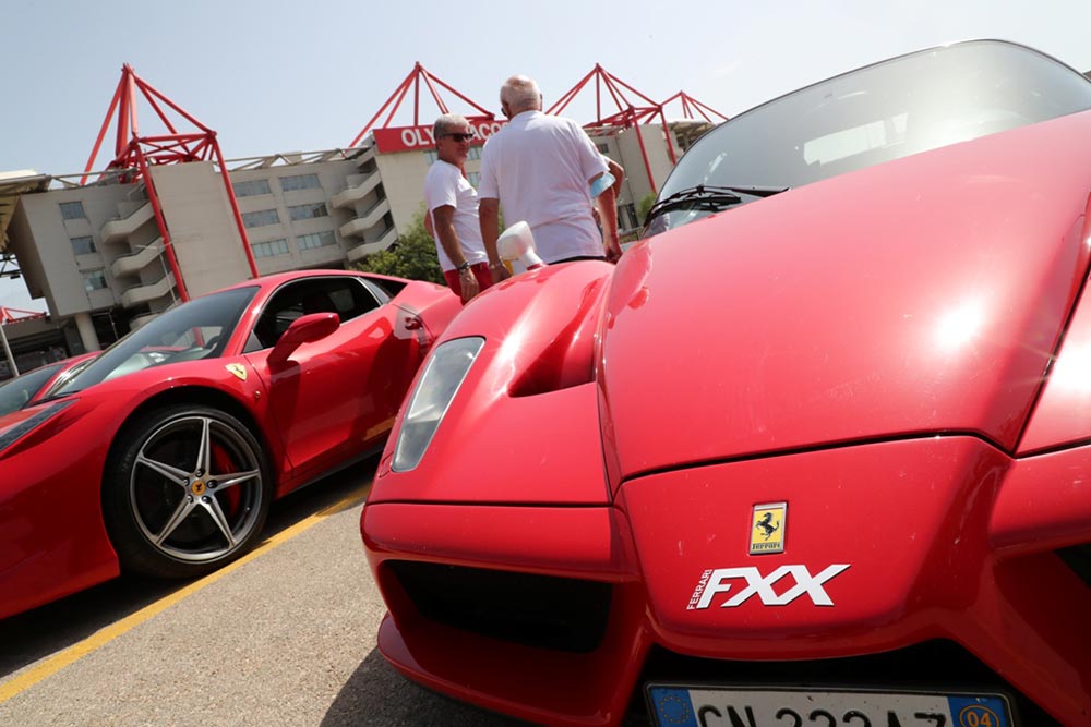 https://autogreeknews.gr/wp-content/uploads/2021/09/Ferrari-Club-Piraeus-11.jpg