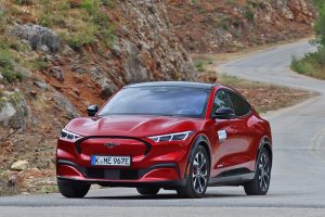 Ford Mustang Mach-E (4)