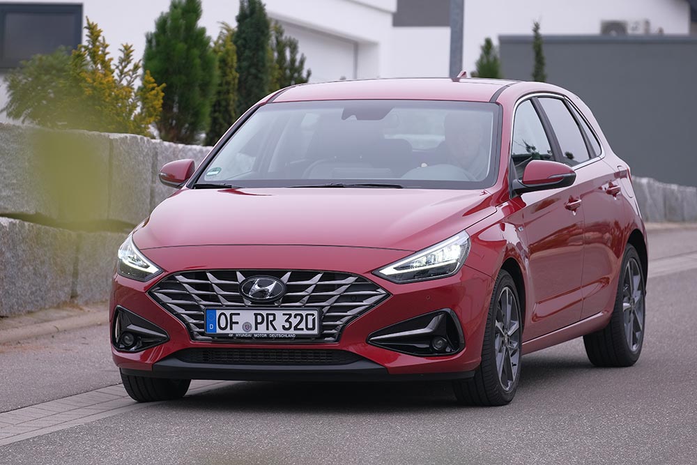 https://autogreeknews.gr/wp-content/uploads/2021/09/Hyundai_i30_hatchback_CRDi-1.jpg
