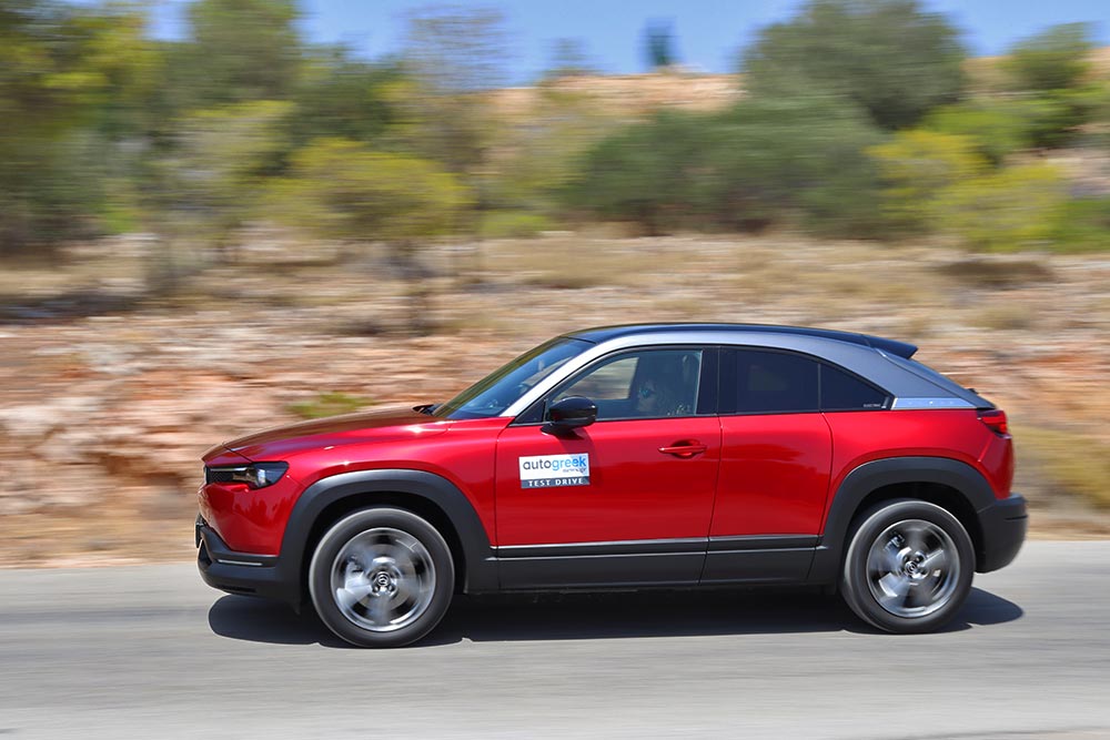 https://autogreeknews.gr/wp-content/uploads/2021/09/Mazda-MX-30-13.jpg
