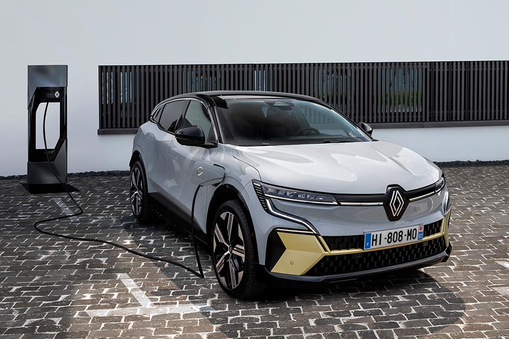 https://autogreeknews.gr/wp-content/uploads/2021/09/Megane-E-Tech-Electric-2.jpg