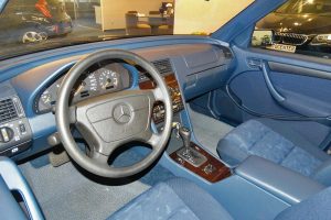 Mercedes-C-180-1997-(1)