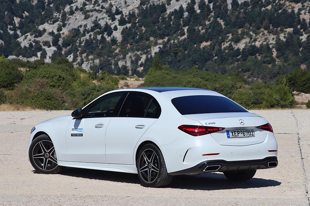 https://autogreeknews.gr/wp-content/uploads/2021/09/Mercedes-C-200-2021-8.jpg