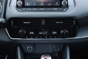 Nissan-Qashqai-1.3-140-2021-(25)