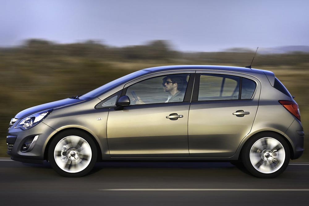 https://autogreeknews.gr/wp-content/uploads/2021/09/Opel-Corsa-2011-4.jpg
