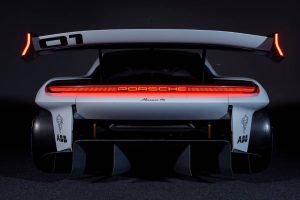 Porsche-Mission-R-1_1