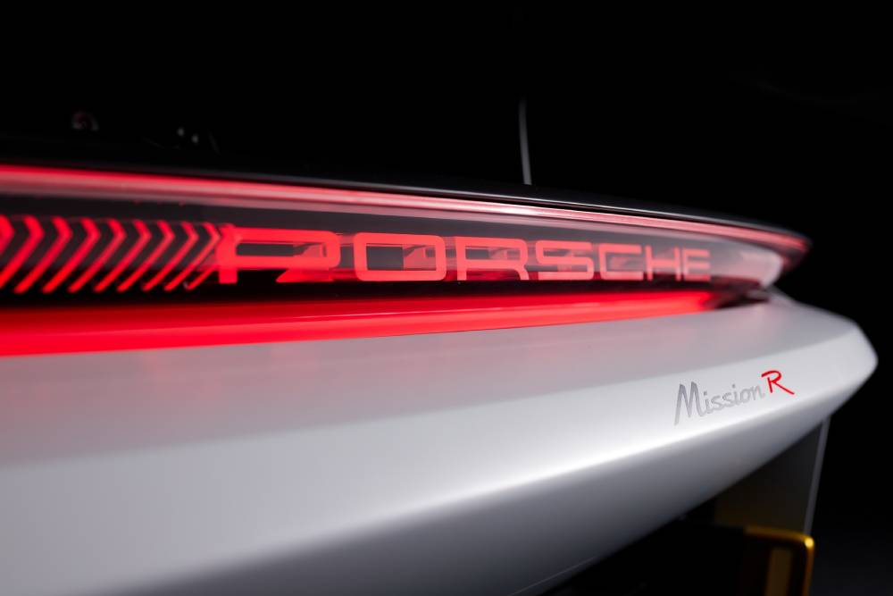 https://autogreeknews.gr/wp-content/uploads/2021/09/Porsche-Mission-R-41.jpg