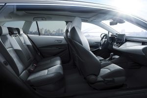 Toyota-Corolla-Touring-Sports-(8)