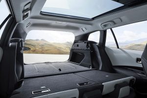 Toyota-Corolla-Touring-Sports-(9)