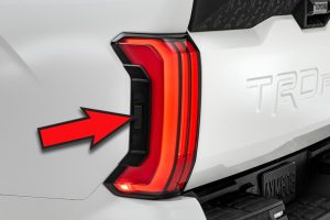 Toyota-Tundra-tailgate-(1)