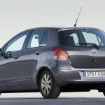 Toyota-Yaris-MK2-(10)