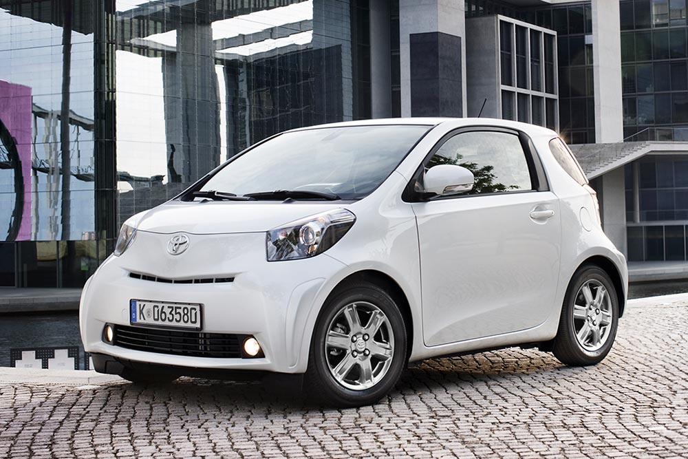 https://autogreeknews.gr/wp-content/uploads/2021/09/Toyota-iQ-2008-7.jpg