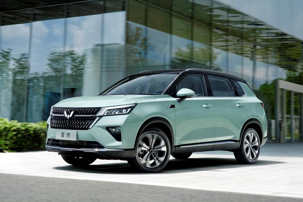https://autogreeknews.gr/wp-content/uploads/2021/09/Wuling-Asta-1.jpg