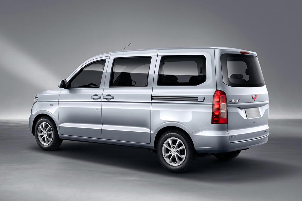 https://autogreeknews.gr/wp-content/uploads/2021/09/Wuling-Hongguang-V-2021-4.jpg