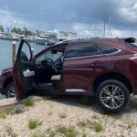 drunk driver leaves lexus hanging (1)