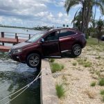 drunk driver leaves lexus hanging (4)