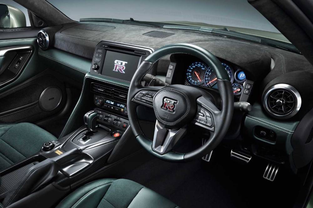 https://autogreeknews.gr/wp-content/uploads/2021/09/nissan-gt-r-t-spec-18.jpg