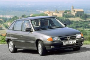 opel_astra_gls_5-door_8