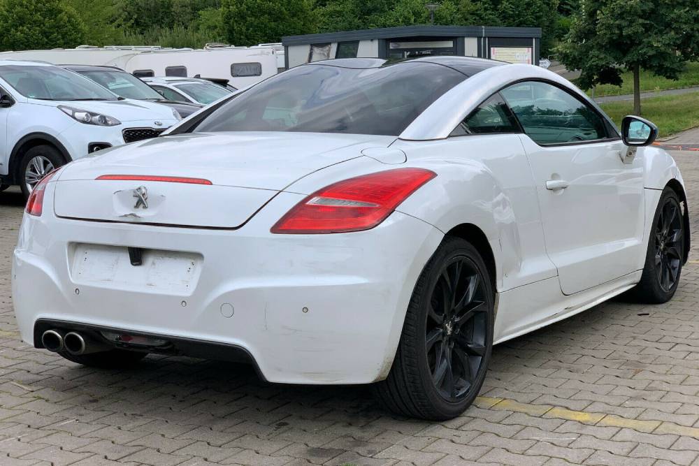 https://autogreeknews.gr/wp-content/uploads/2021/09/peugeot-rcz-with-591000-km-for-sale-9.jpg
