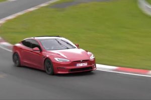 tesla model s plaid nurburgring record (1)
