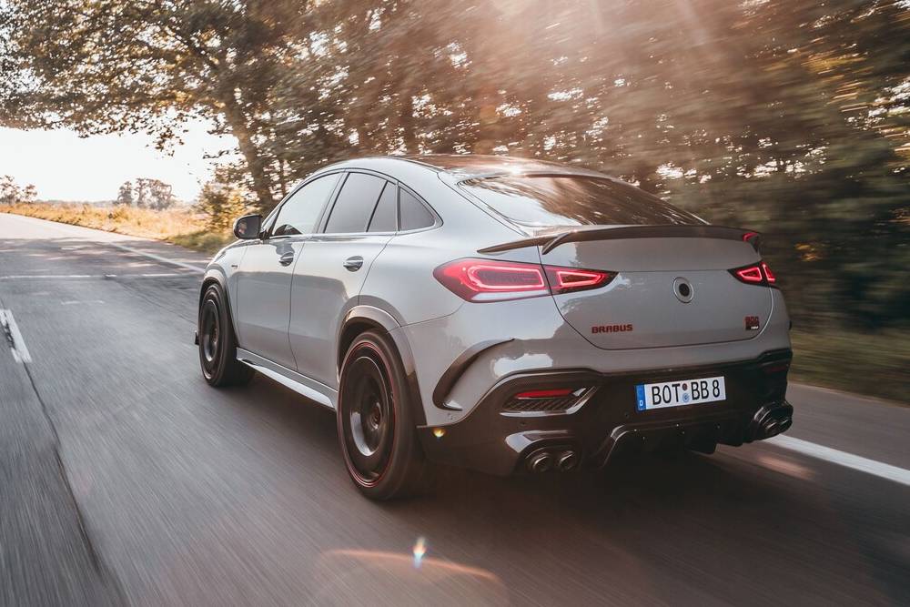 https://autogreeknews.gr/wp-content/uploads/2021/09/the-worlds-fastest-suv-comes-from-brabus-and-its-a-4.jpg