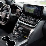 toyota-land-cruiser-300