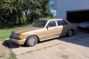 ultra-rare-mercedes-benz-500-sel-amg-comes-out-of-