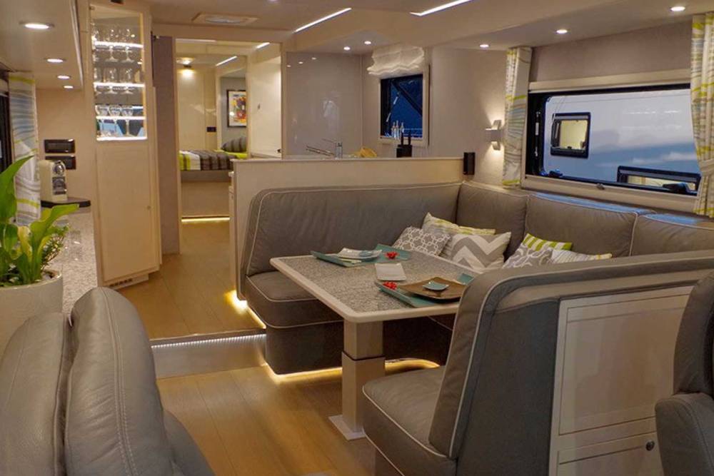 https://autogreeknews.gr/wp-content/uploads/2021/09/volkner-performance-s-motorhome-cabin.jpg