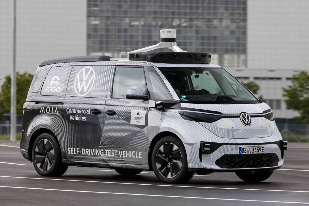 Νέο VW ID. Buzz AD Concept πάει μόνο του