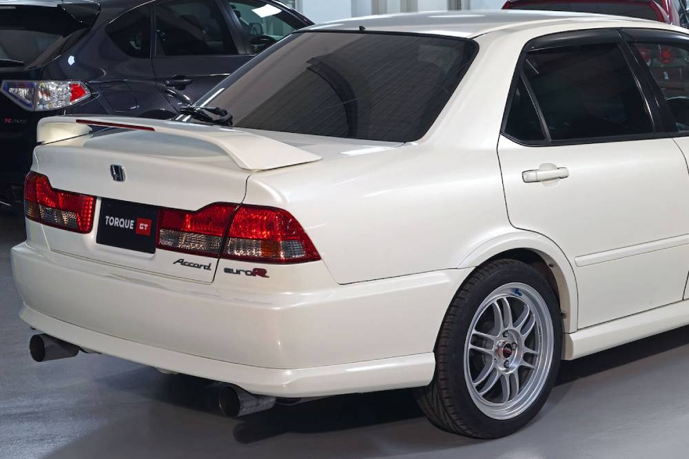 https://autogreeknews.gr/wp-content/uploads/2021/09/white_accord_euro_r_for_sale-9.jpg