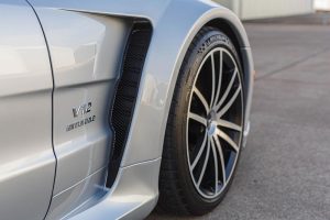 2009_mercedes-benz_sl65_AMG_black_series_auction-8