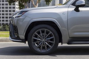 2022-Lexus-LX-7