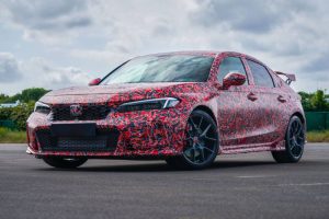 2023-Honda-Civic-Type-R-Camouflaged-1