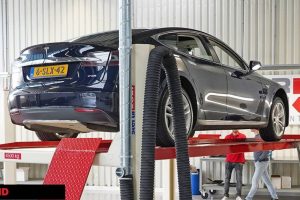 350000 km tesla model s