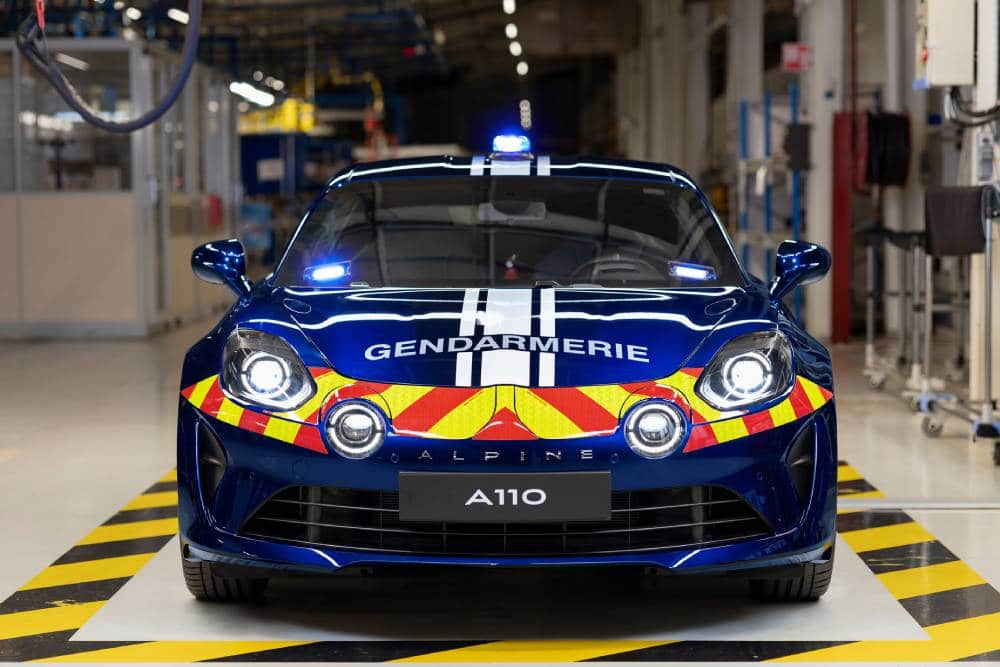 https://autogreeknews.gr/wp-content/uploads/2021/10/Alpine-A110-French-Police-19.jpg
