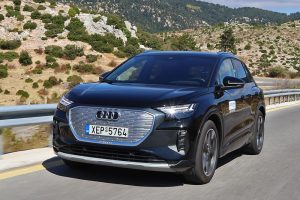 Audi Q4 e-tron 40 (1)