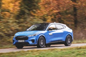 Ford Mustang Mach-E GT (16)