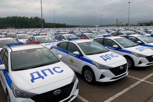 Hyundai-Solaris-russian-police
