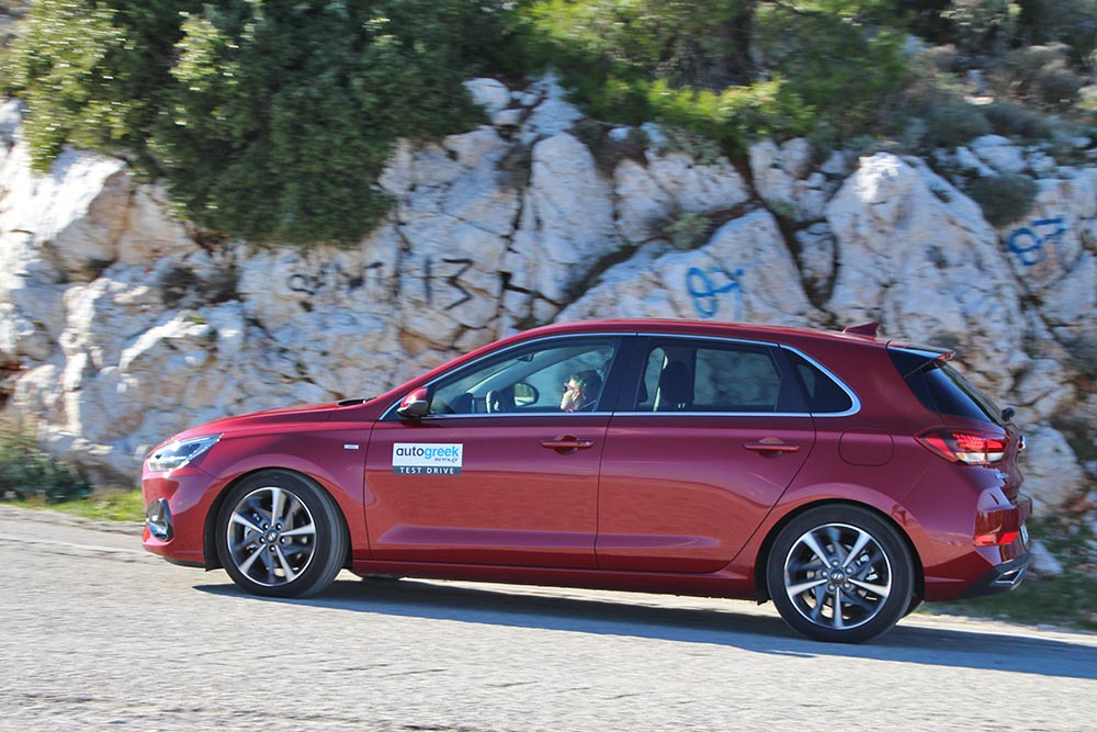 https://autogreeknews.gr/wp-content/uploads/2021/10/Hyundai-i30-facelift-4.jpg
