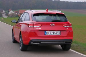 Hyundai_i30_Tourer-(9)