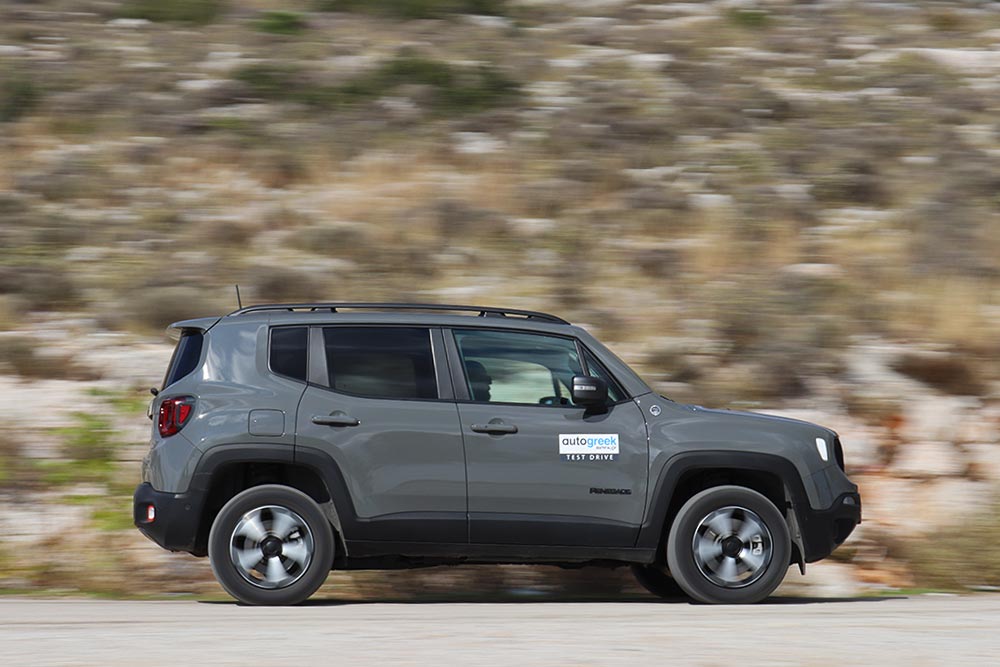 https://autogreeknews.gr/wp-content/uploads/2021/10/Jeep-Renegade-4xe-Trailhawk-4.jpg