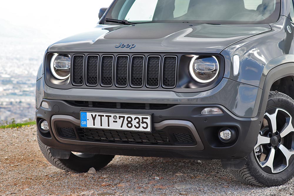 https://autogreeknews.gr/wp-content/uploads/2021/10/Jeep-Renegade-4xe-Trailhawk-42.jpg