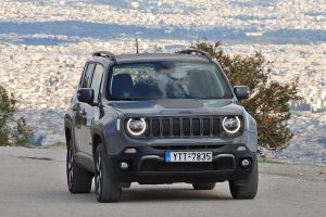 Jeep-Renegade-4xe-Trailhawk-(44)