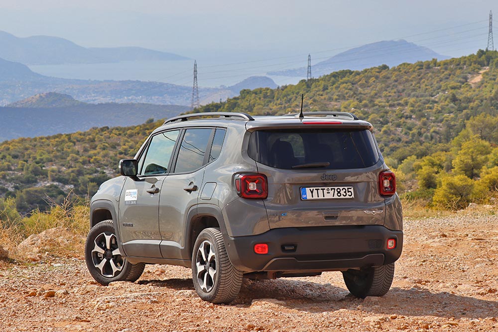 https://autogreeknews.gr/wp-content/uploads/2021/10/Jeep-Renegade-4xe-Trailhawk-45.jpg
