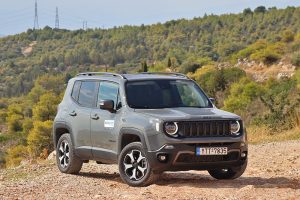 Jeep-Renegade-4xe-Trailhawk-(46)